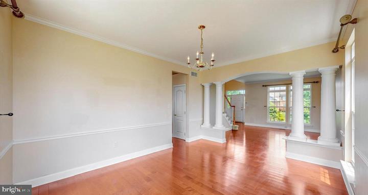 306 BLUE HERON CT