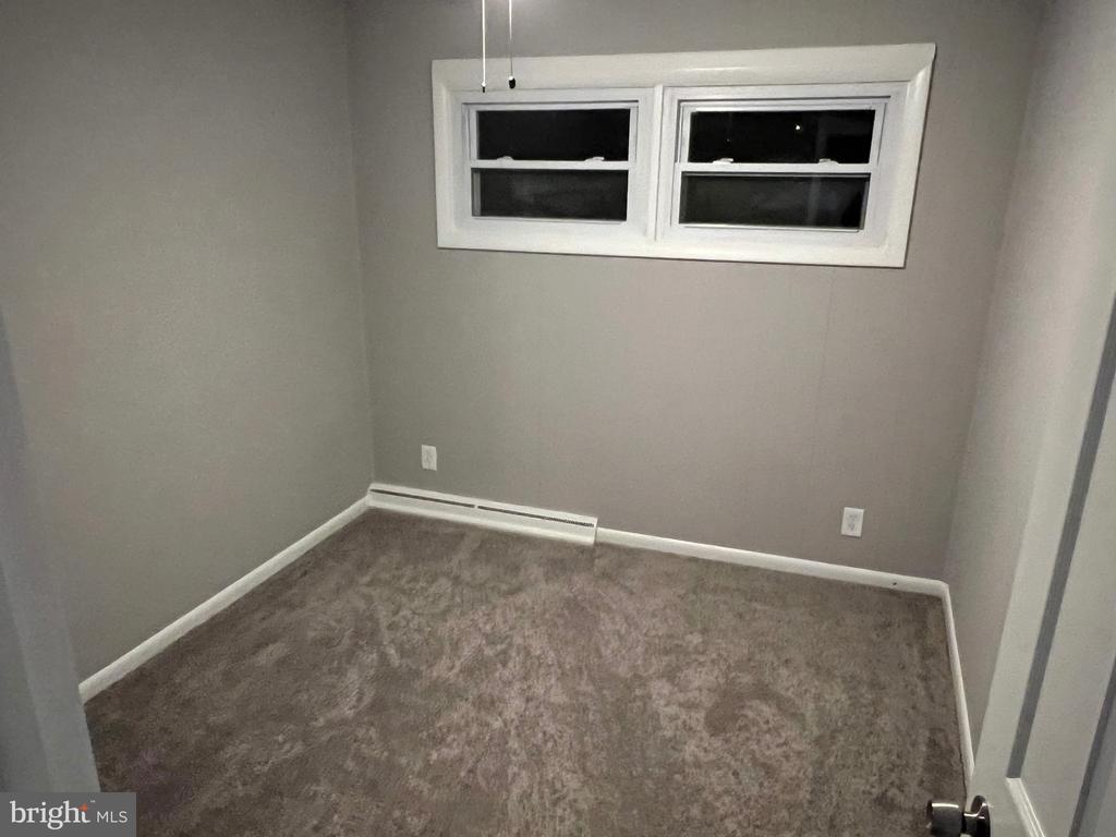 1 Carole Rd