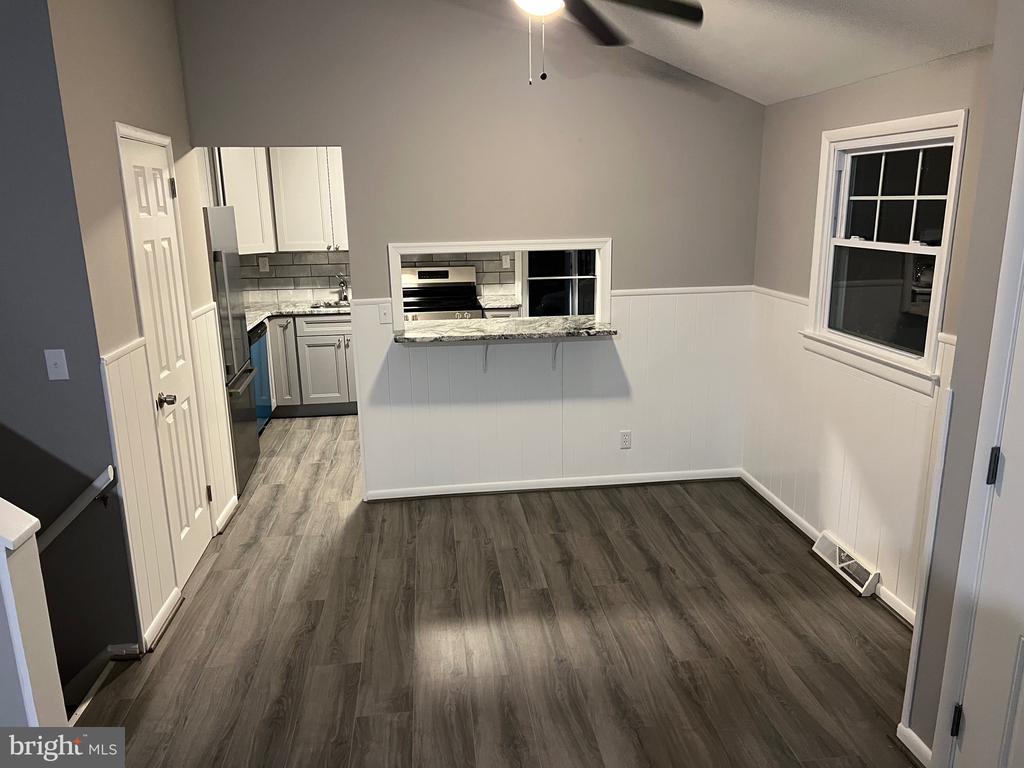 1 Carole Rd