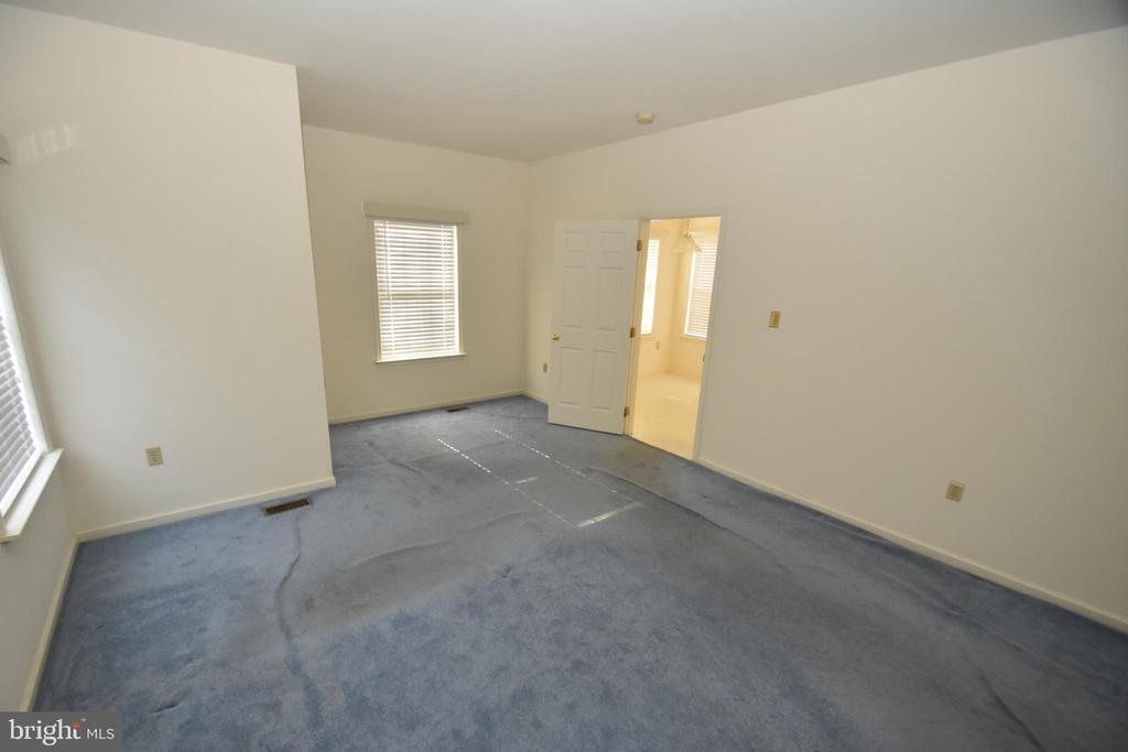111 Miners Ln