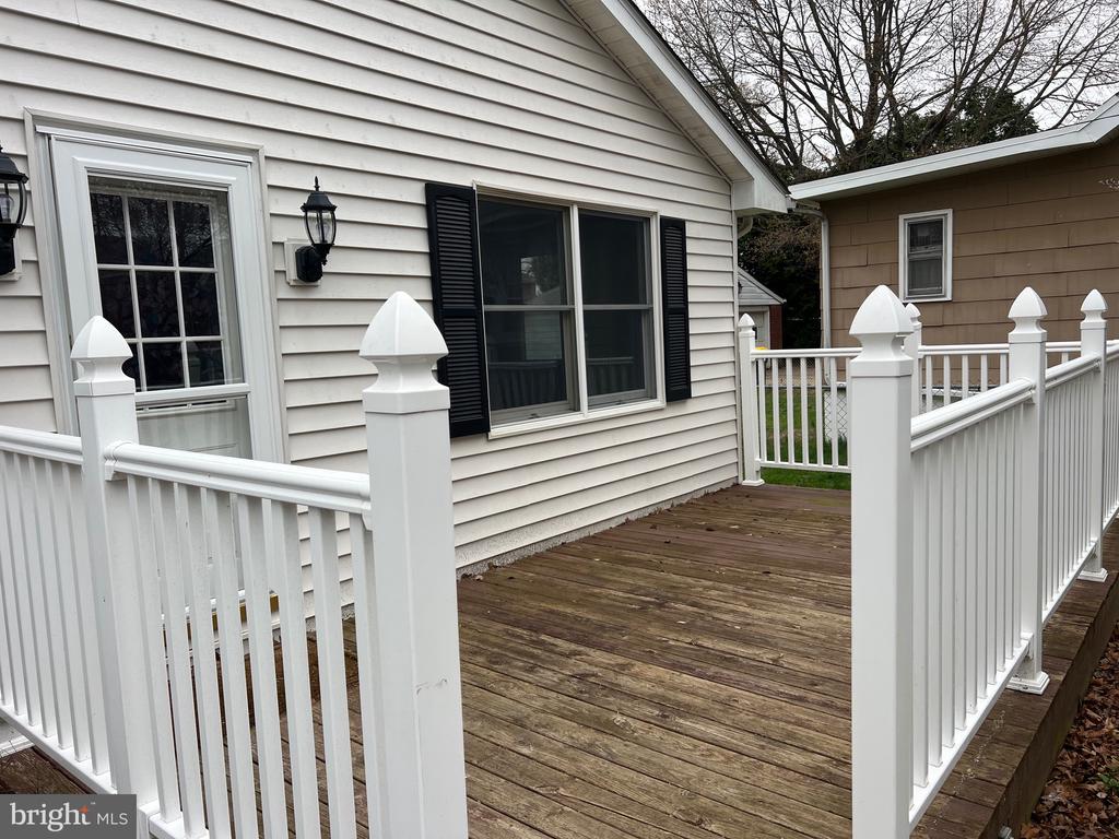 55 Lawson Ave