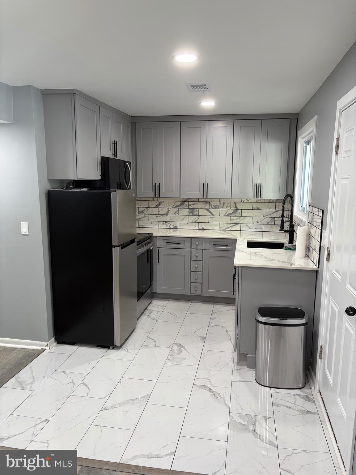 354 Kemper Dr
