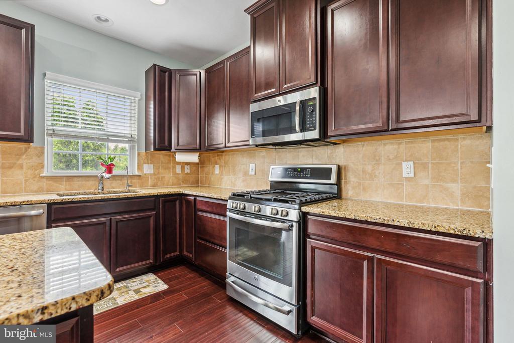 358 Tiger Lily Dr