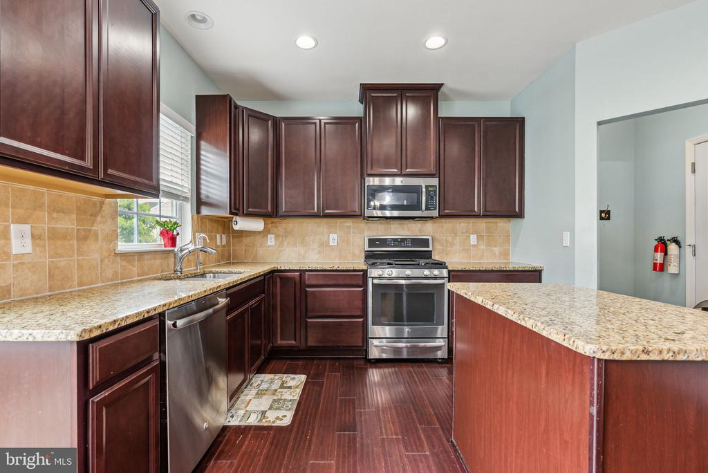 358 Tiger Lily Dr