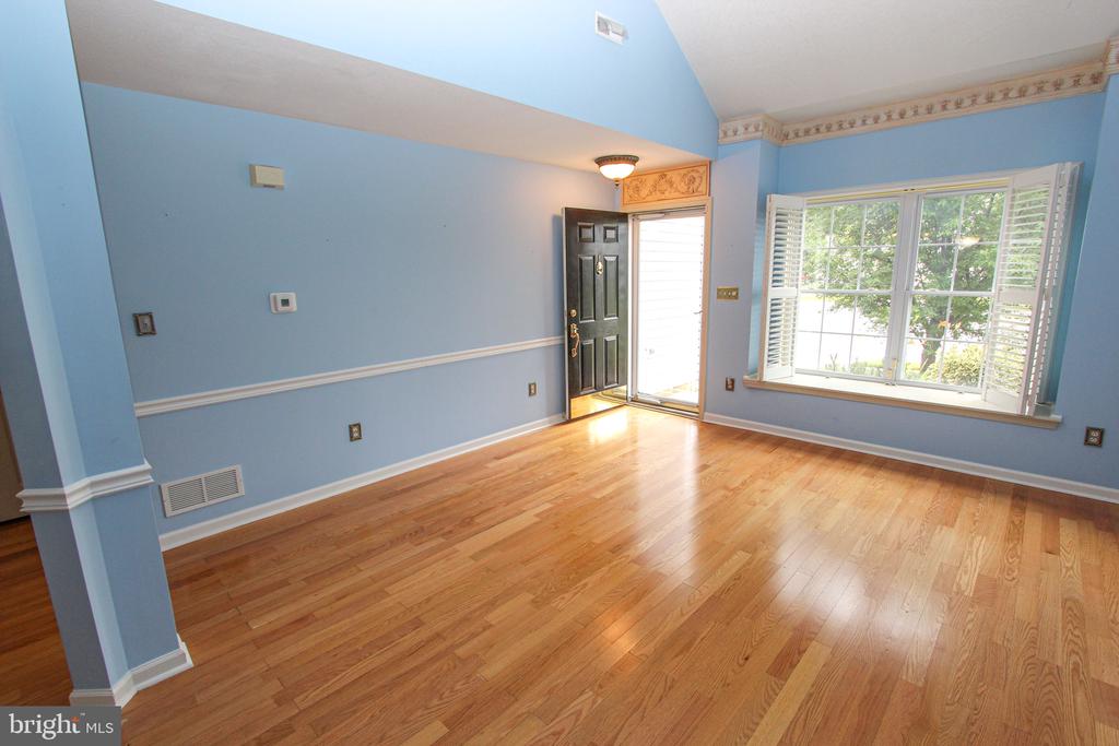515 Abrams Ct