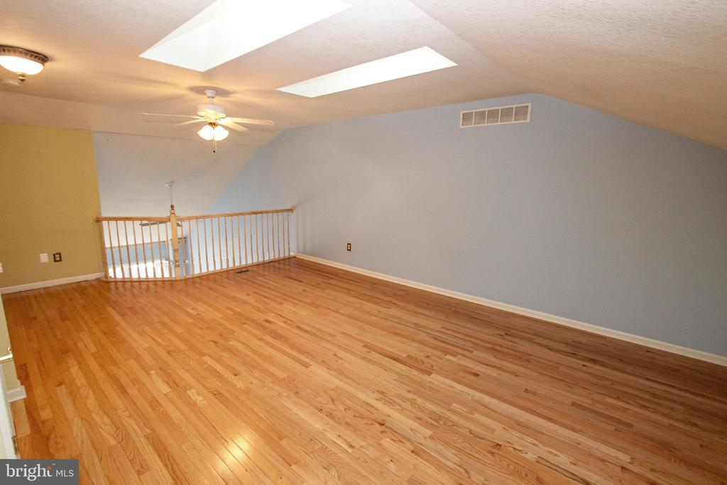 515 Abrams Ct