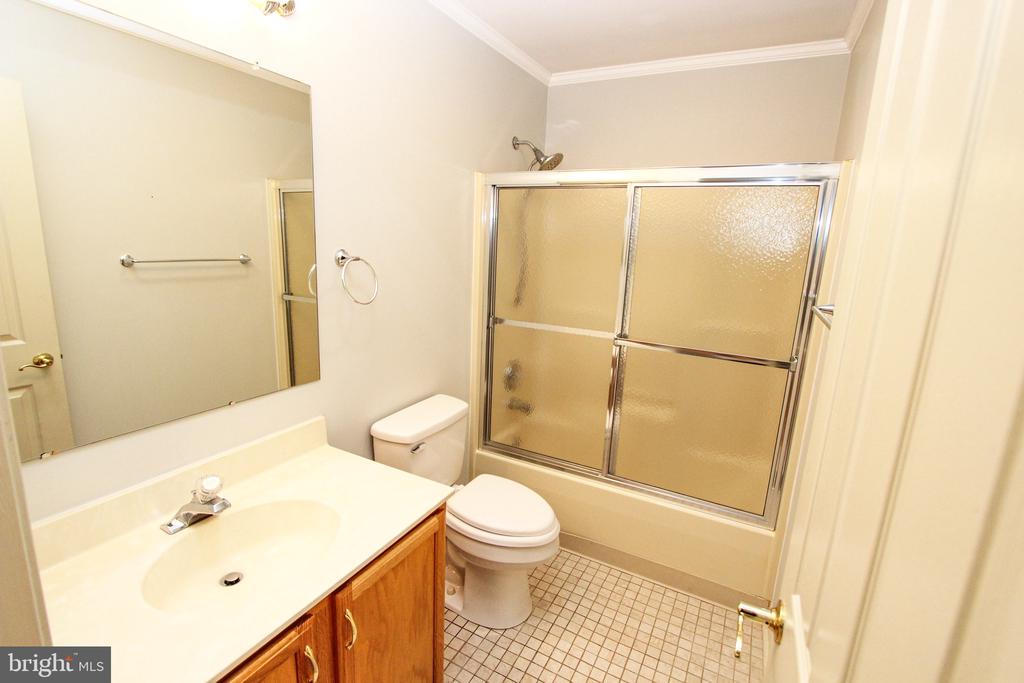 515 Abrams Ct