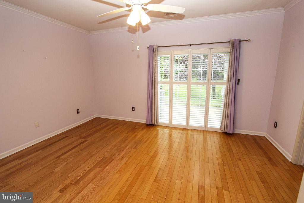 515 Abrams Ct