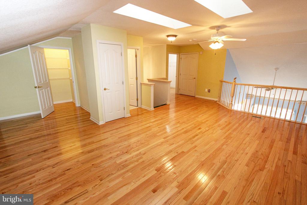 515 Abrams Ct