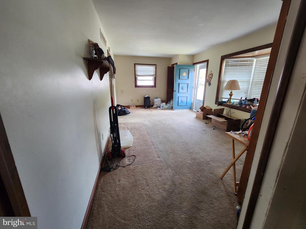 12 Stevens Ave