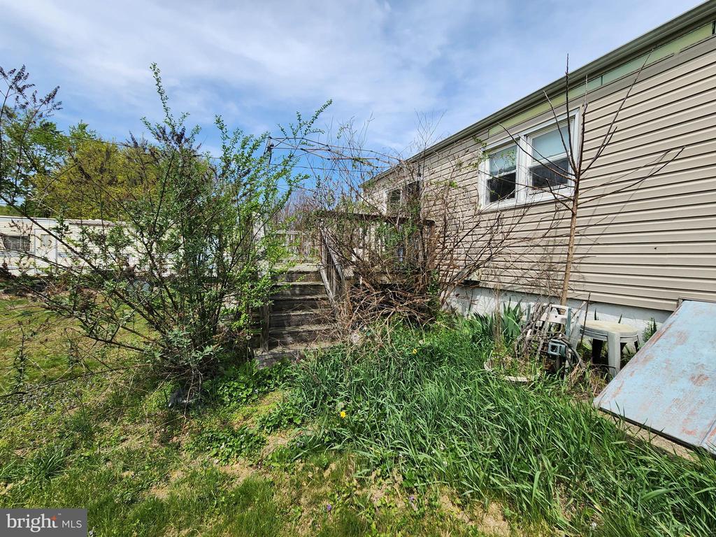 12 Stevens Ave