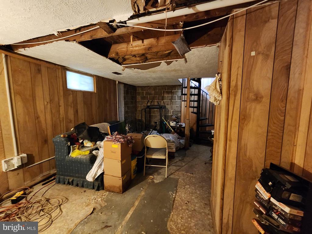 12 Stevens Ave