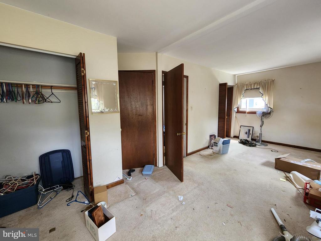12 Stevens Ave