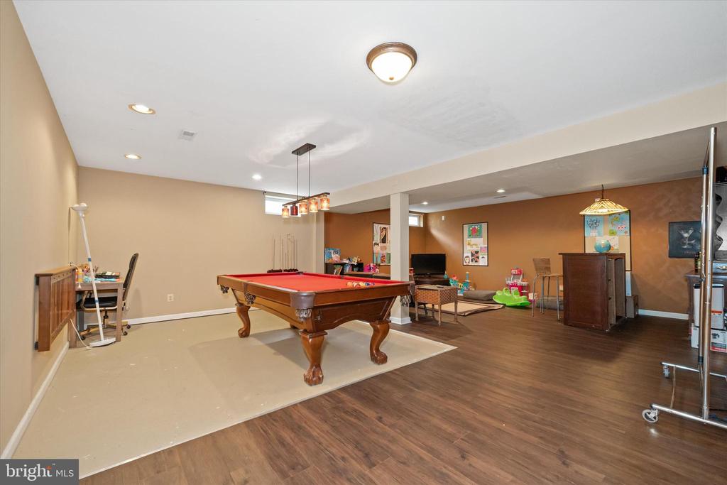 10 Castlegate Ct