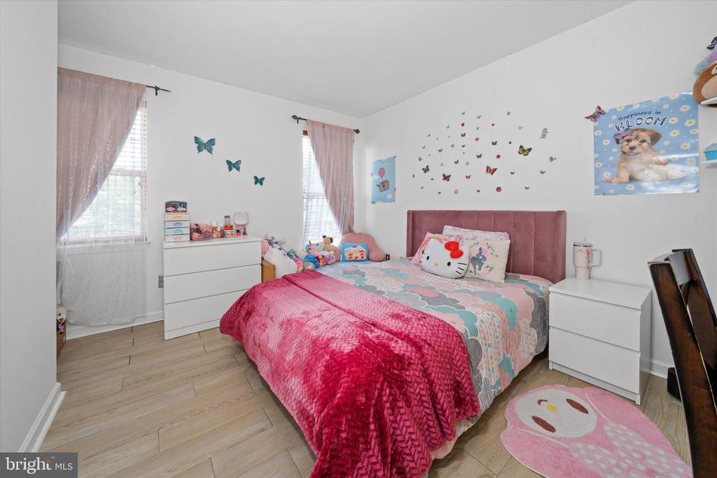 10 Castlegate Ct