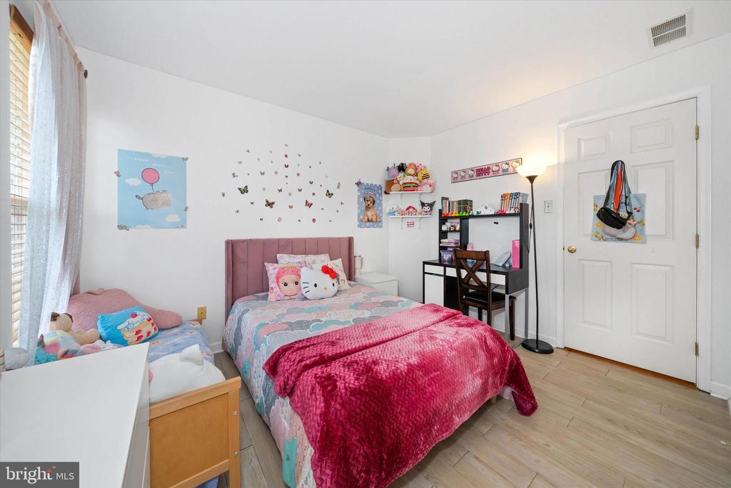 10 Castlegate Ct