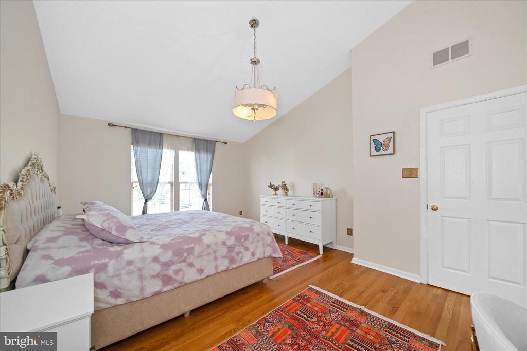 10 Castlegate Ct