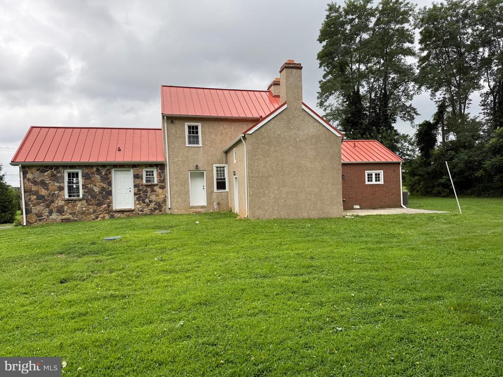 467 Hyetts Corner Rd