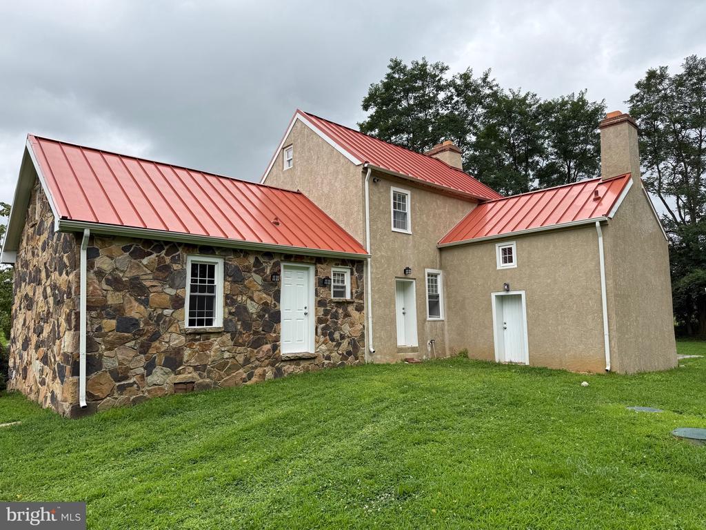 467 Hyetts Corner Rd