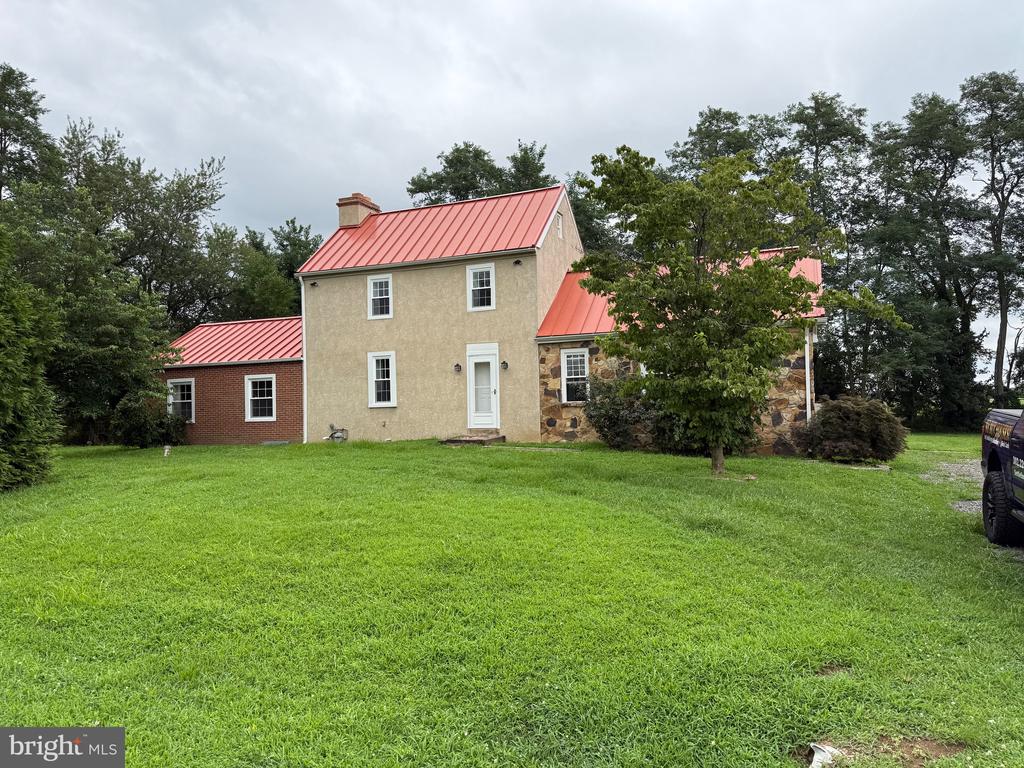 467 Hyetts Corner Rd