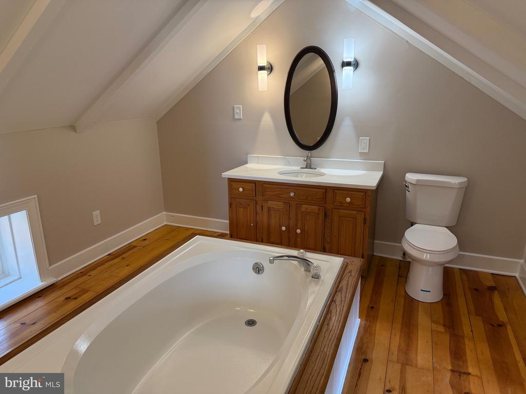 467 Hyetts Corner Rd
