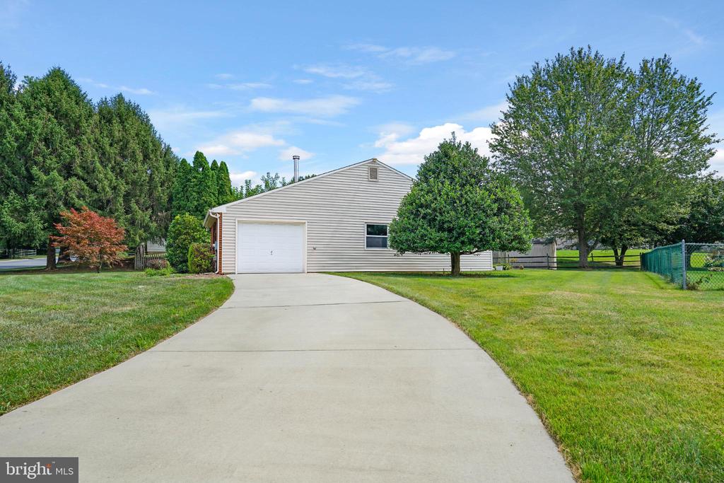 129 Providence Dr