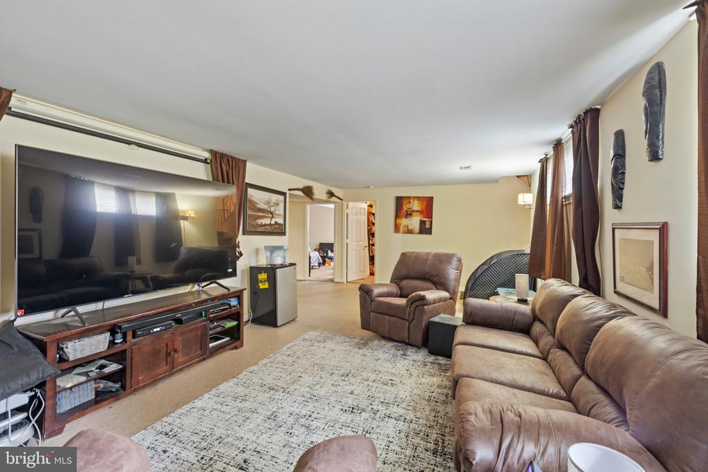 3 E REGAL BOULEVARD