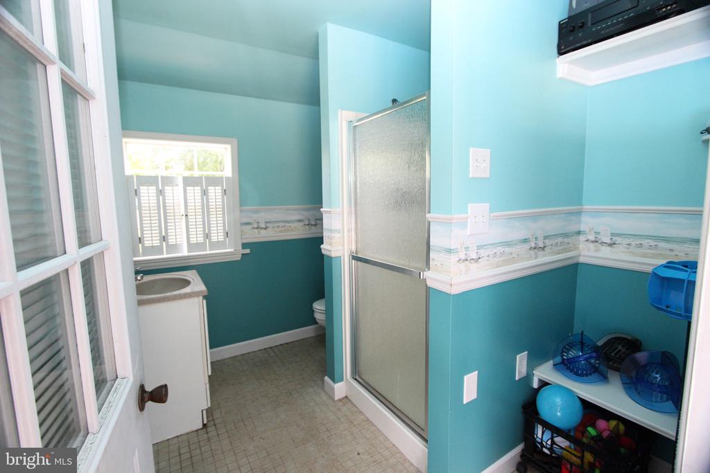 123 LUMS POND ROAD