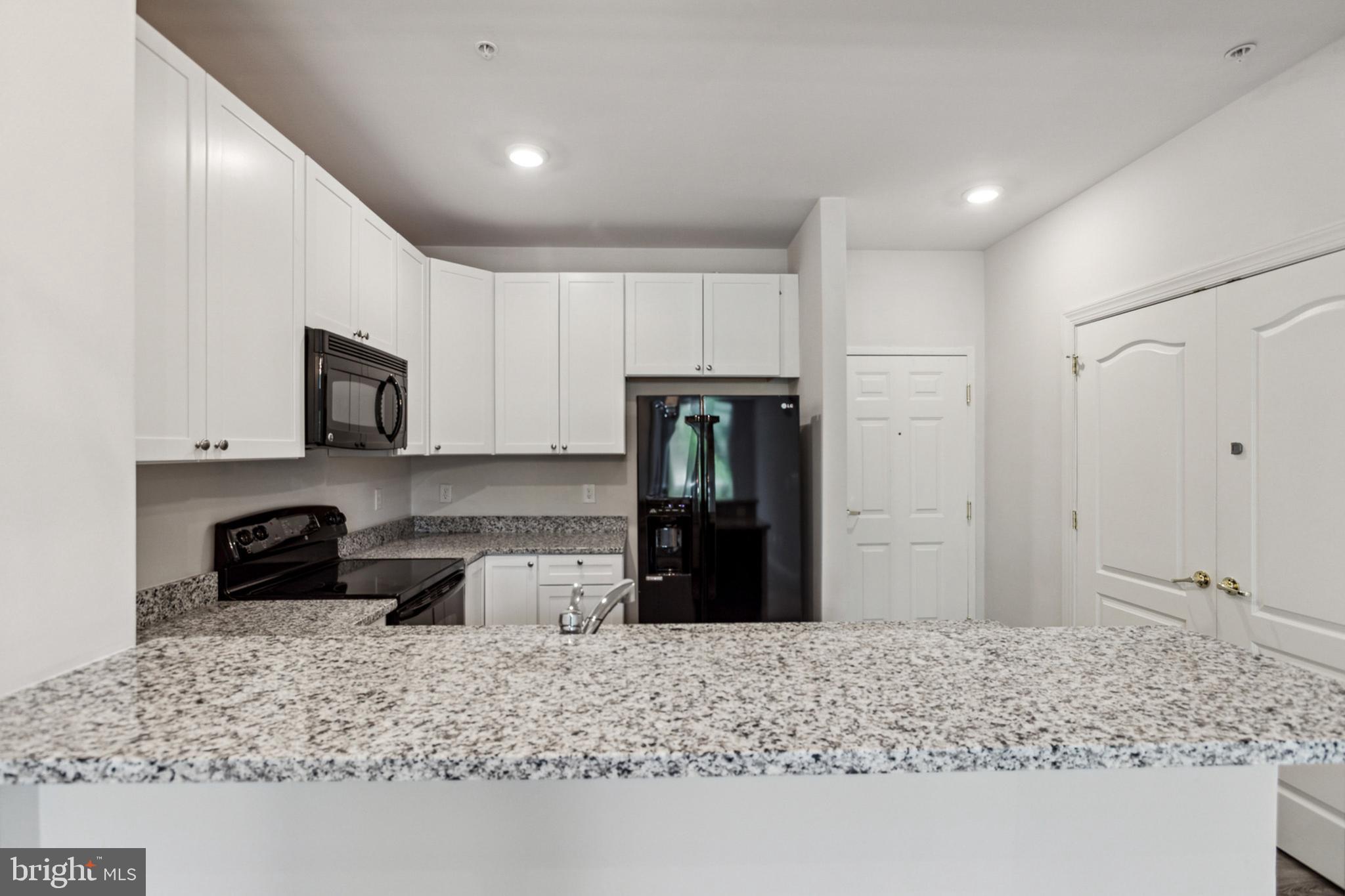 3000 FOUNTAINVIEW CIRCLE UNIT 3311