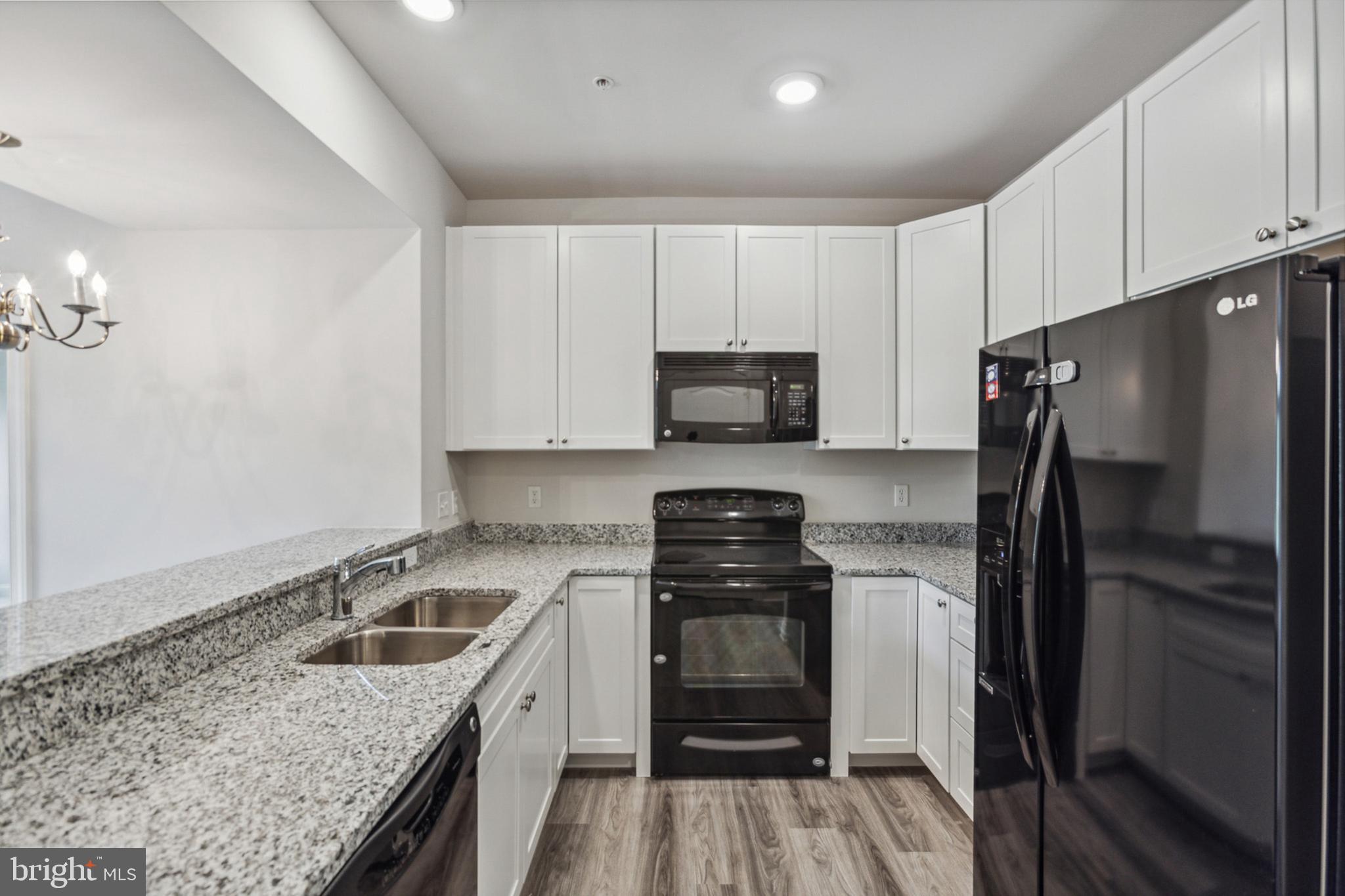 3000 FOUNTAINVIEW CIRCLE UNIT 3311