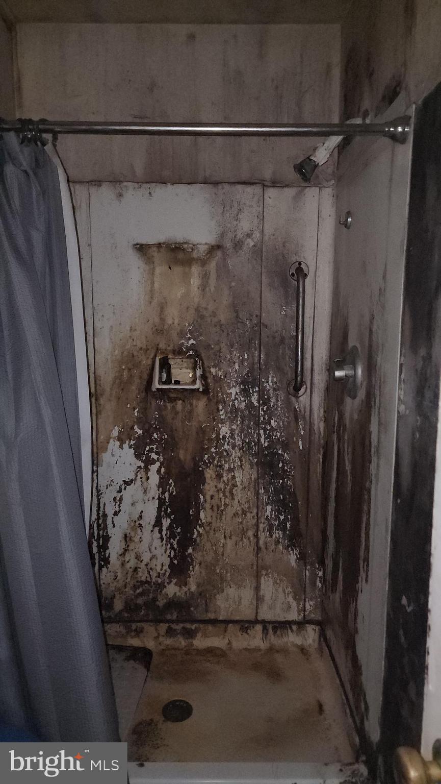 819 OLD HARMONY ROAD