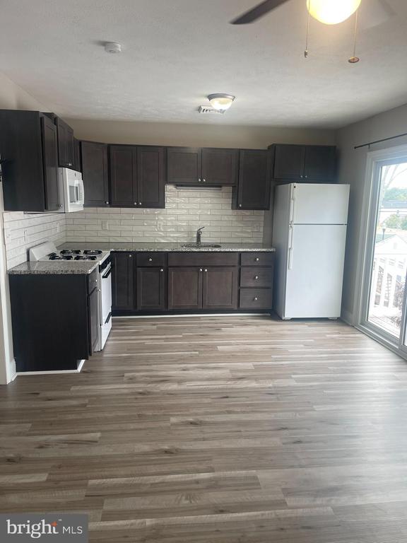 318 MAIN STREET APT 6