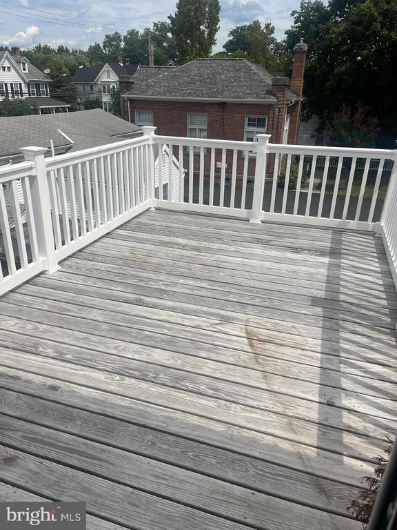 318 MAIN STREET APT 6