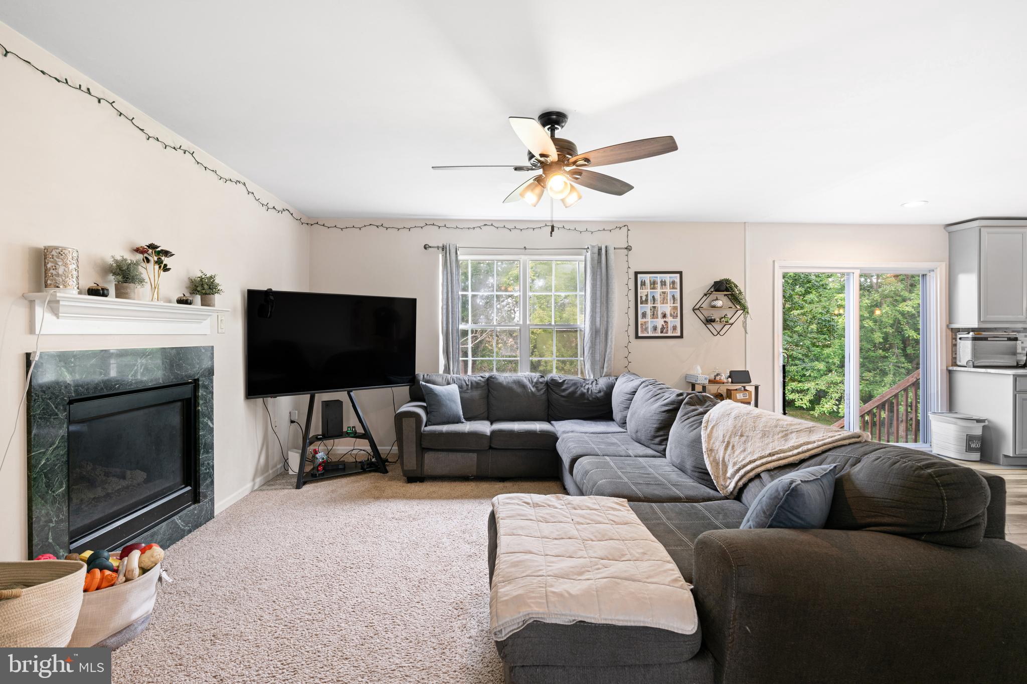 218 FIELDSTONE CROSSING DRIVE