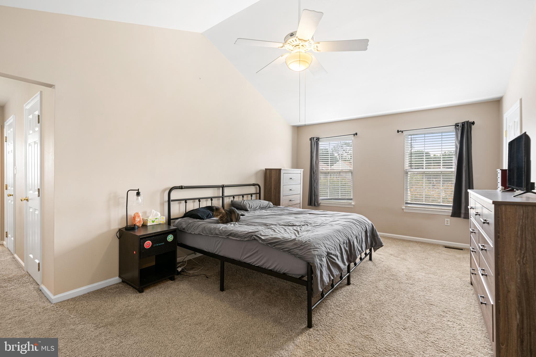 218 FIELDSTONE CROSSING DRIVE