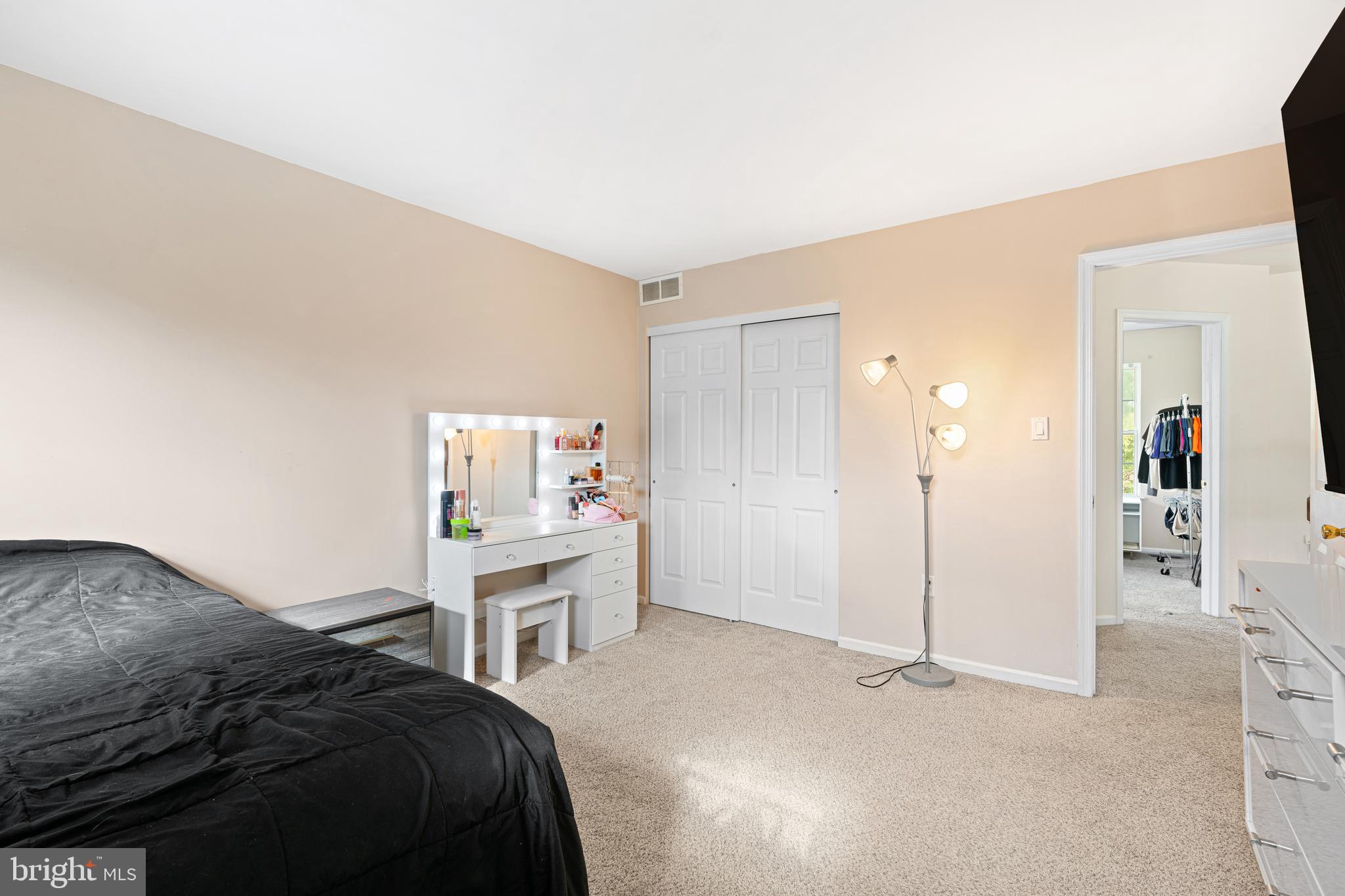 218 FIELDSTONE CROSSING DRIVE