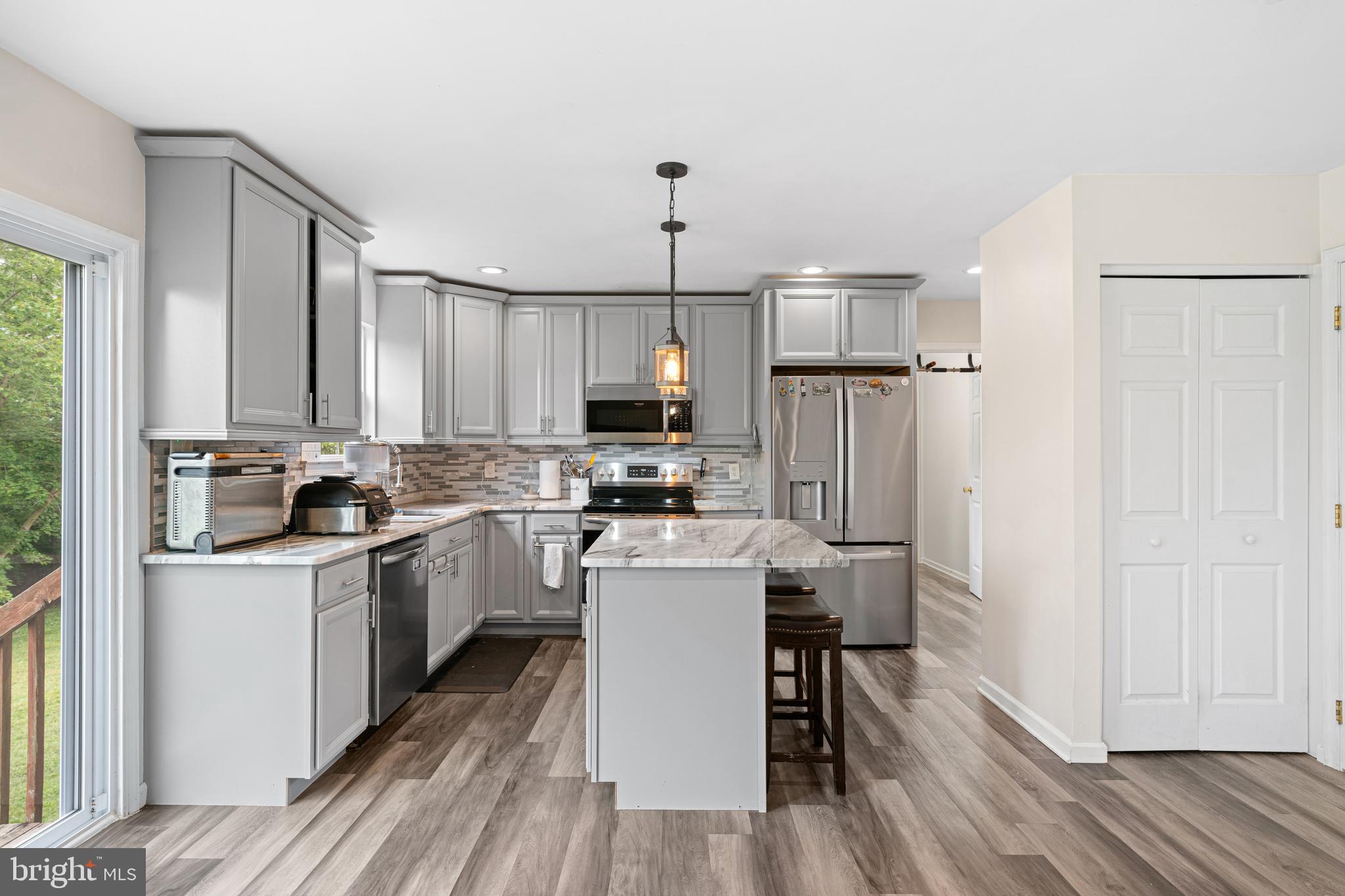 218 FIELDSTONE CROSSING DRIVE