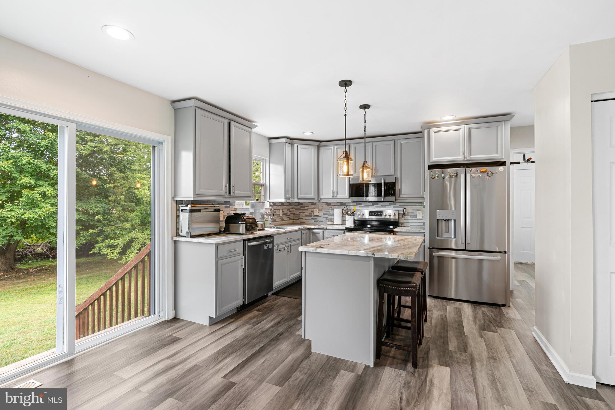 218 FIELDSTONE CROSSING DRIVE