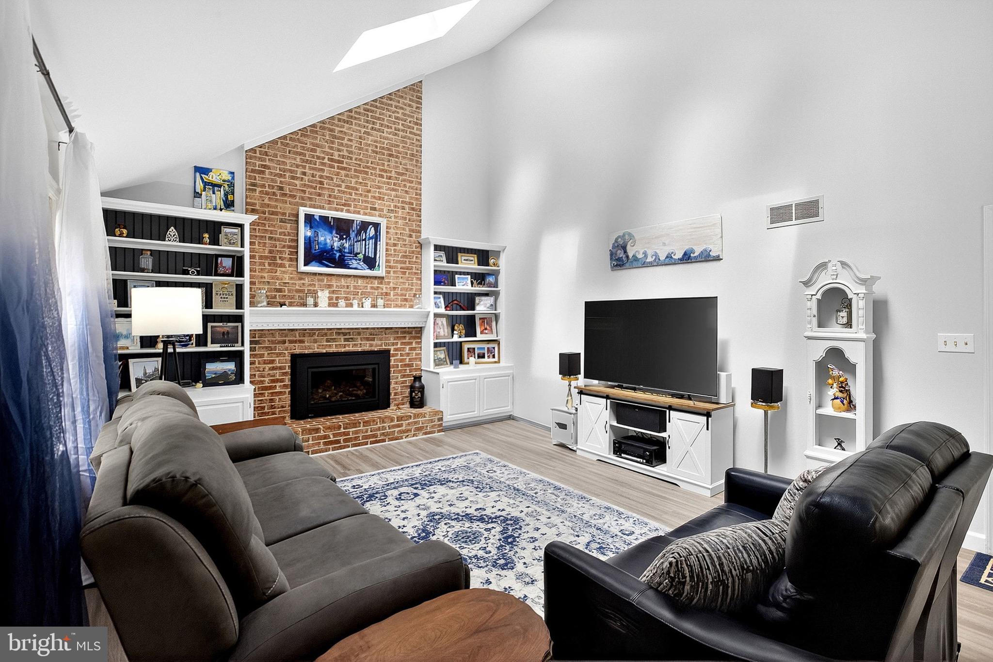 612 TIMBER WOOD BOULEVARD