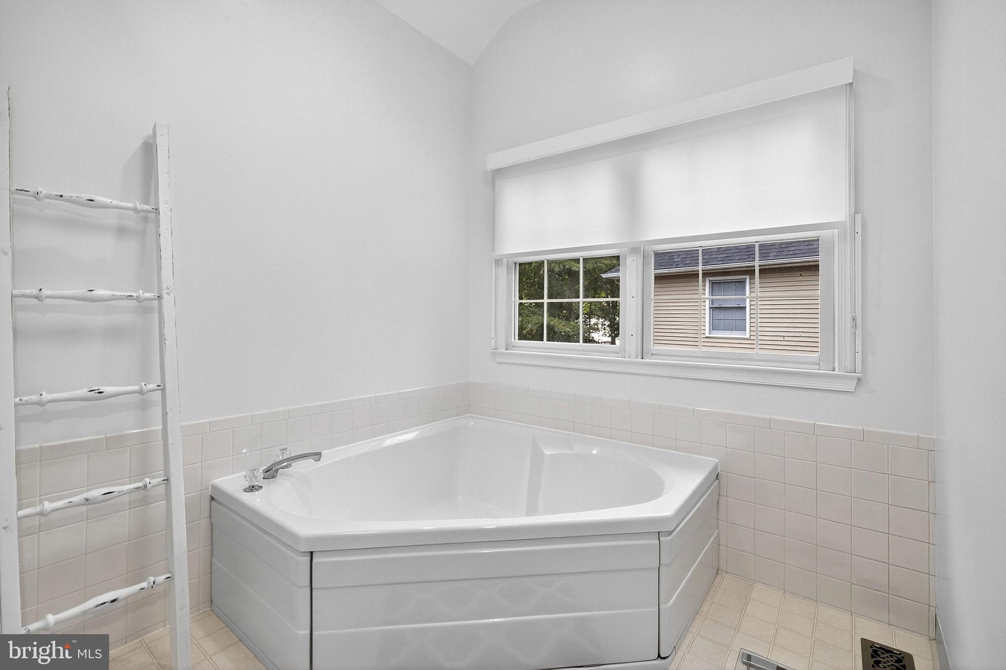 612 TIMBER WOOD BOULEVARD