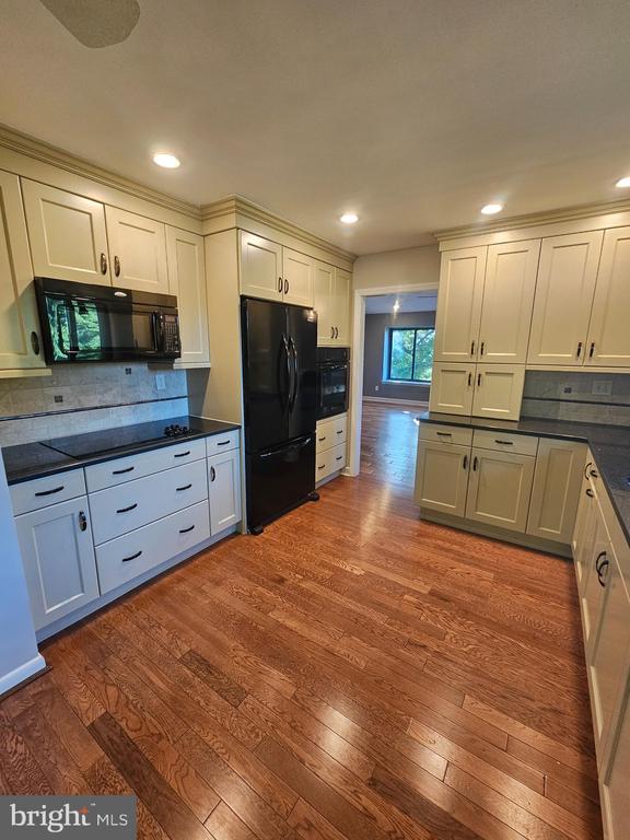 3435 PEBBLE BEACH DRIVE