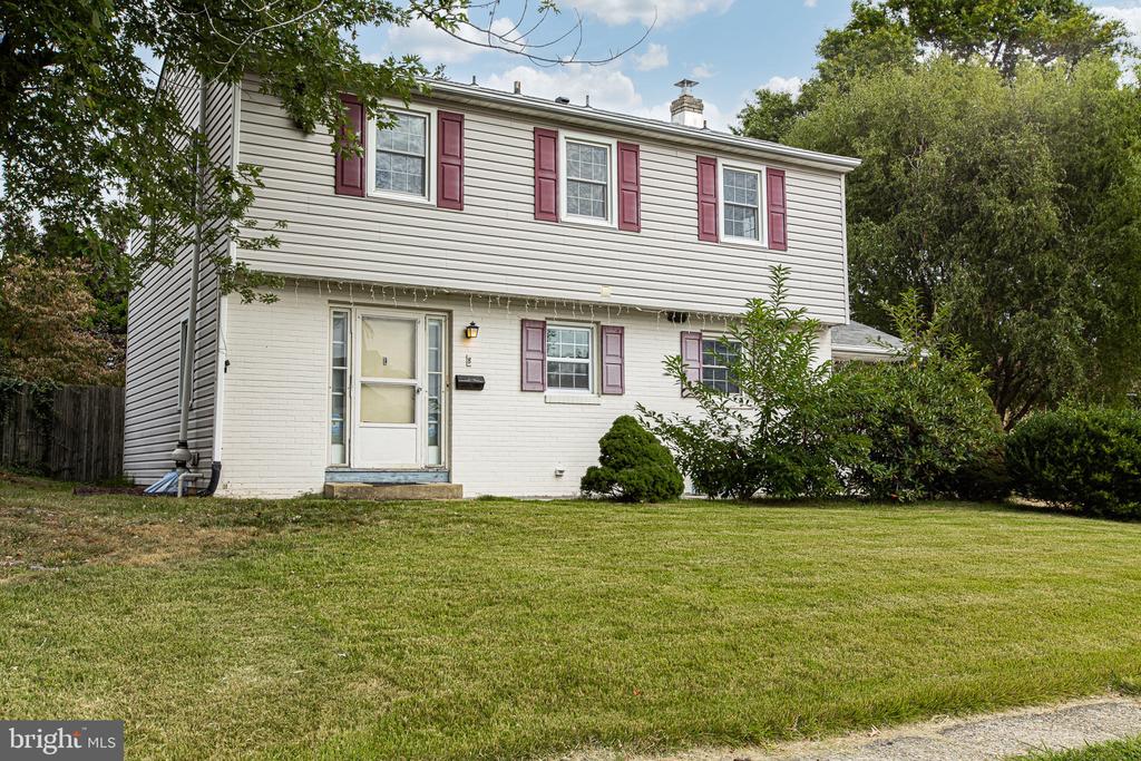 8 COLESBERY DRIVE