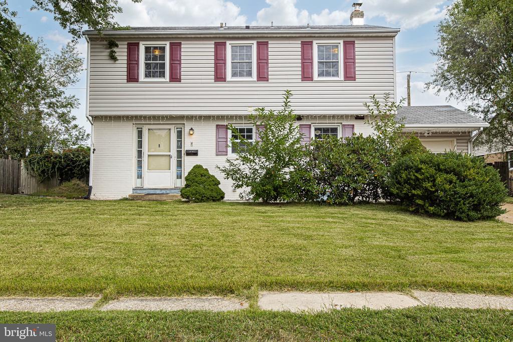 8 COLESBERY DRIVE