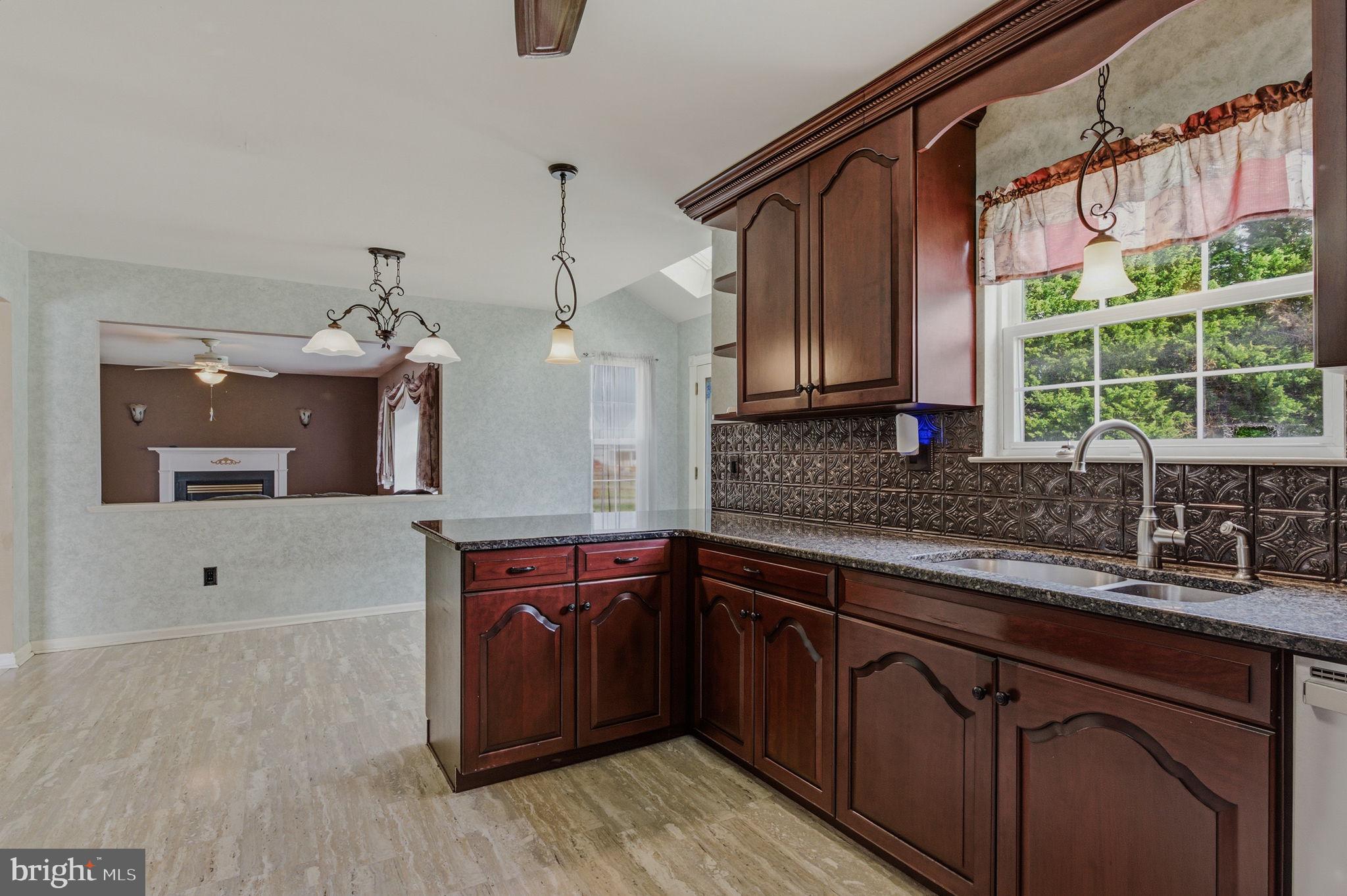 17 OAK VIEW DRIVE