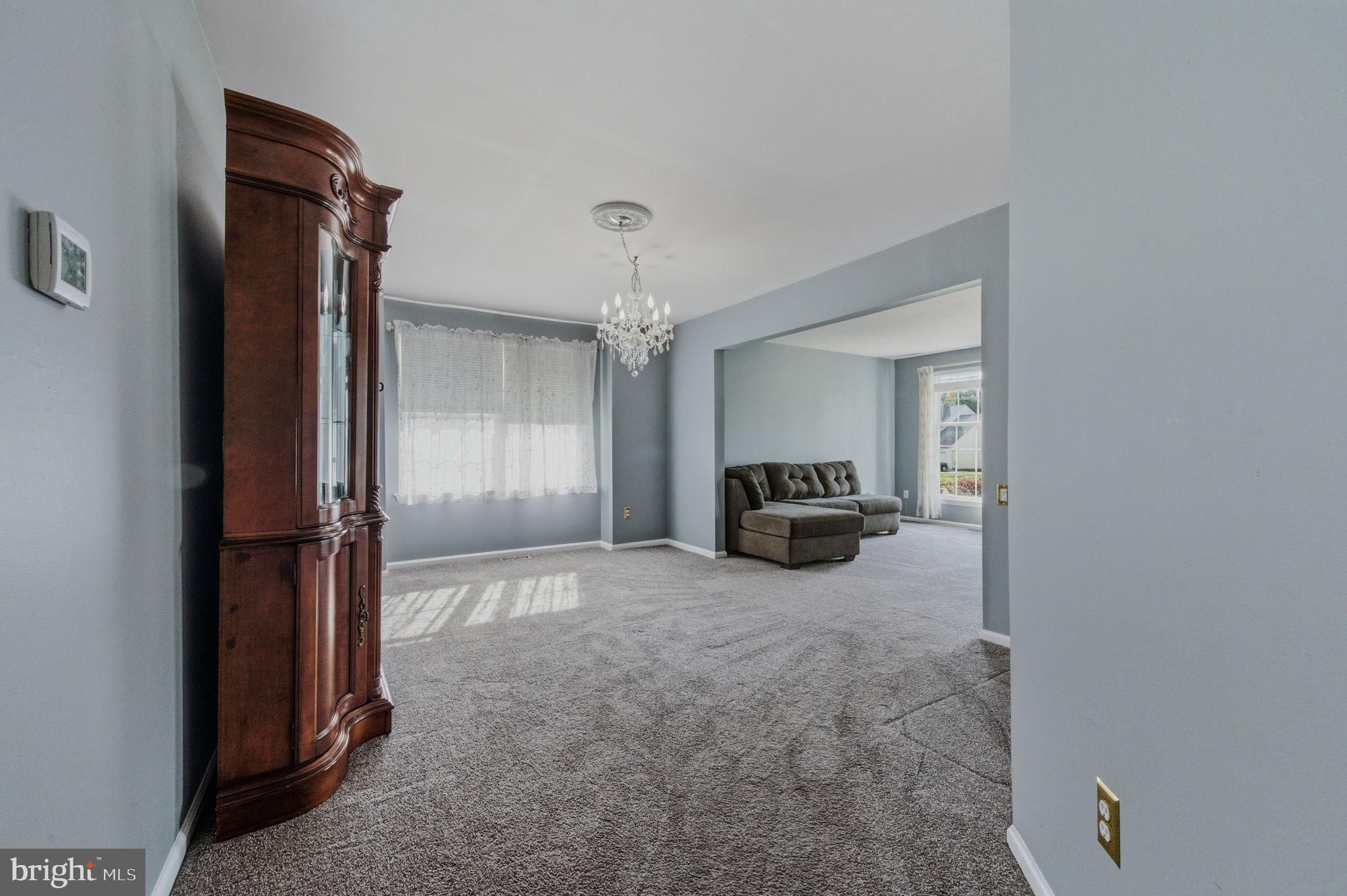 17 OAK VIEW DRIVE