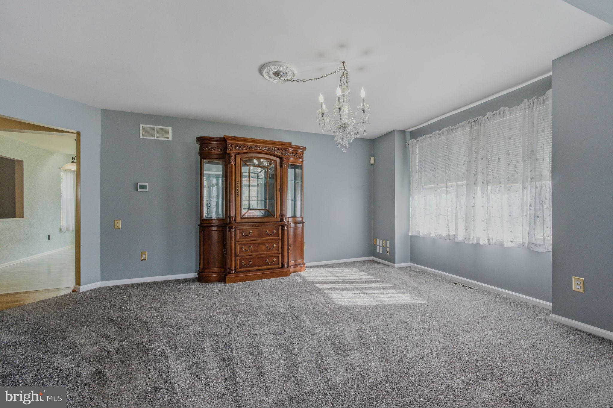 17 OAK VIEW DRIVE