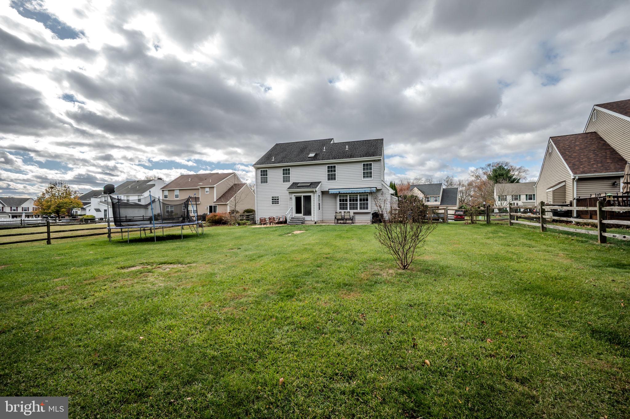 17 OAK VIEW DRIVE