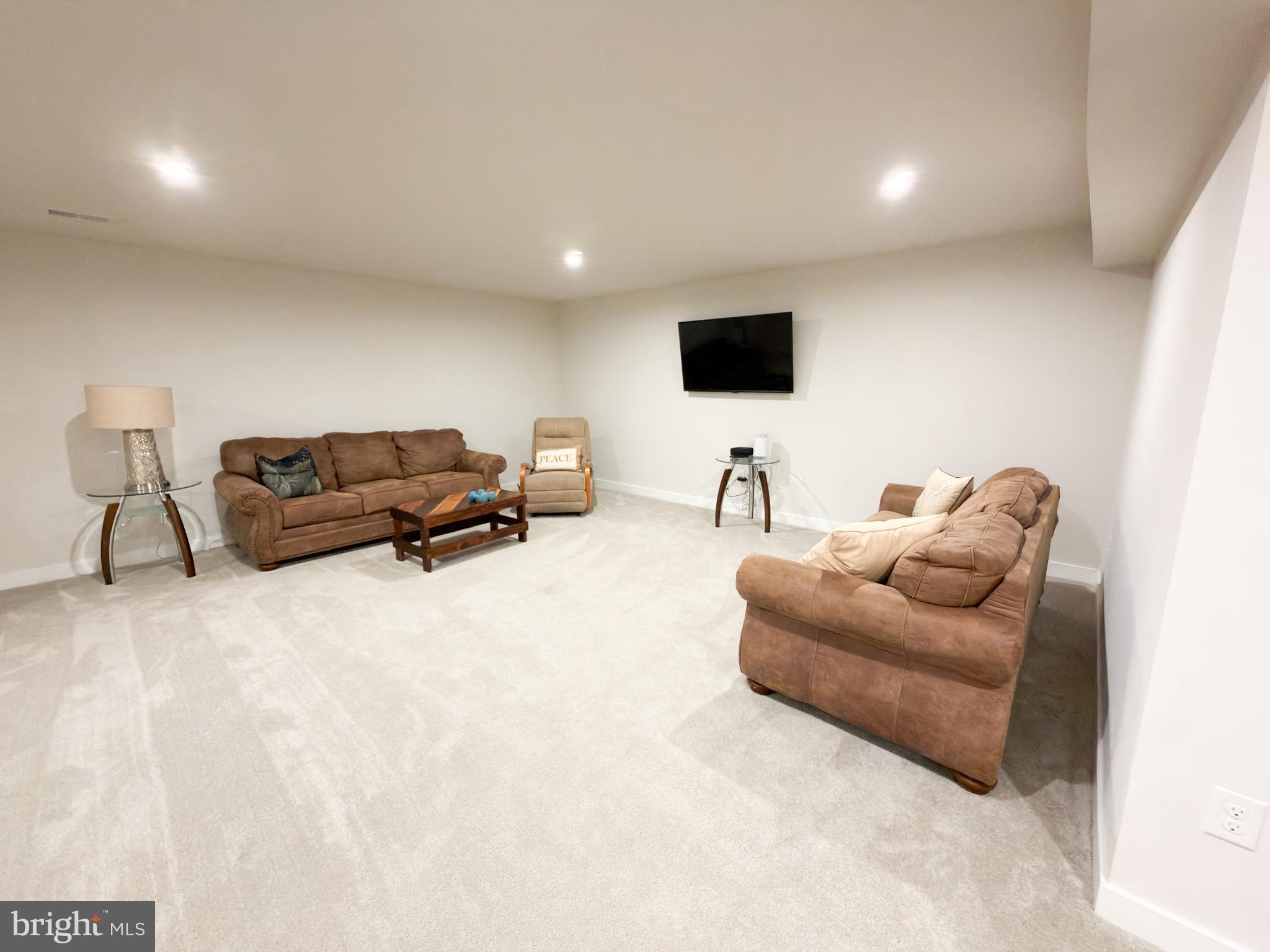8 MELISSA DRIVE