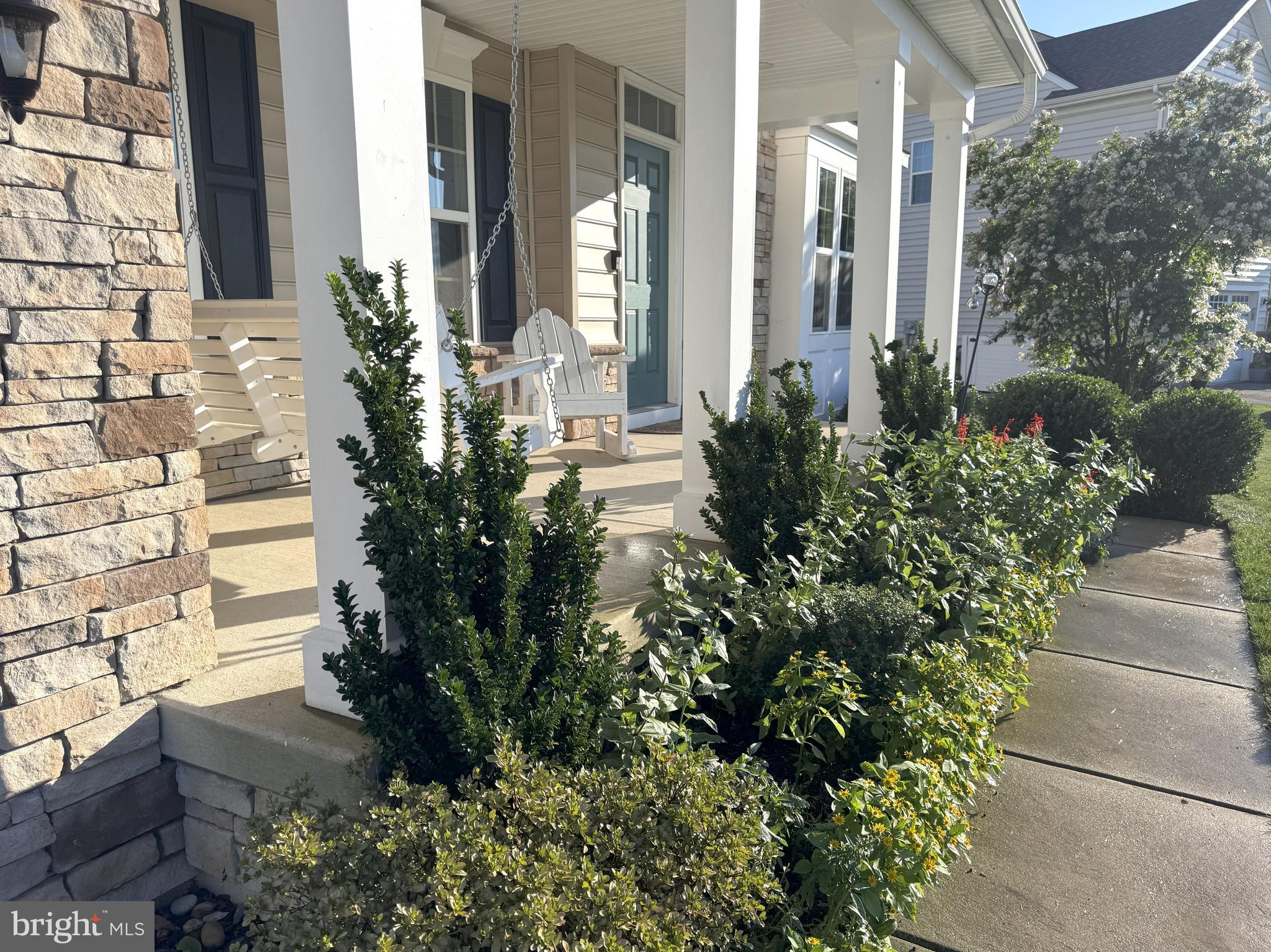 8 MELISSA DRIVE