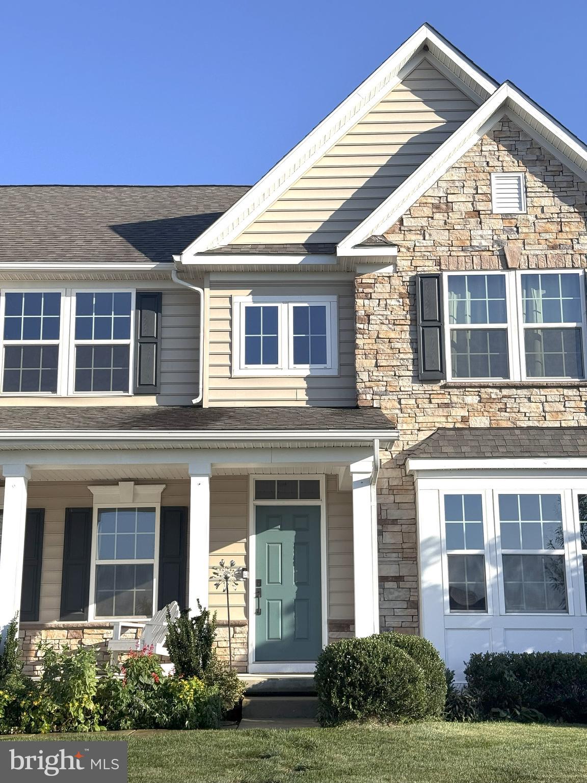 8 MELISSA DRIVE